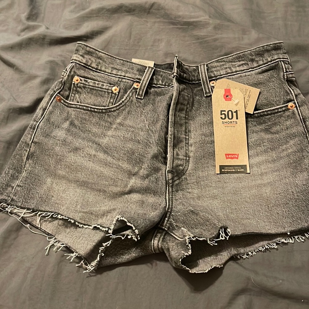 Levi 501 cut off jean shorts NEW